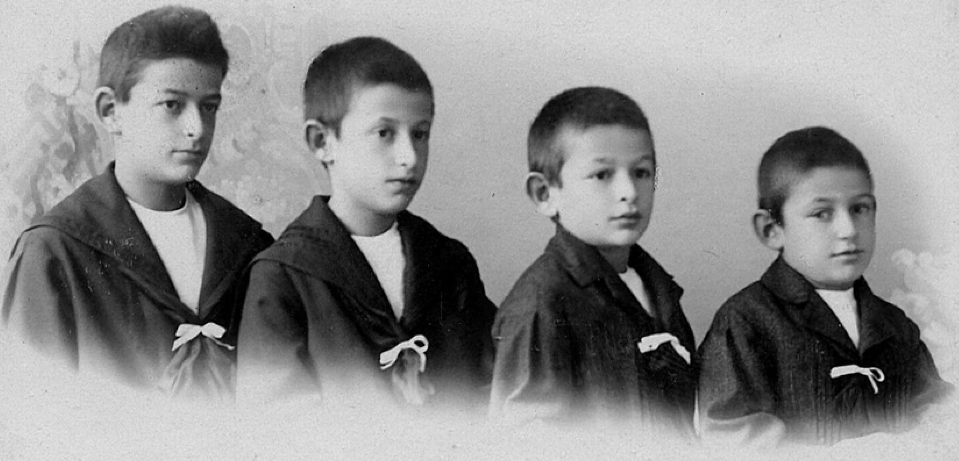 Die Brüder Scholem: Reinhold, Erich, Werner und Gerhard (von links nach rechts)